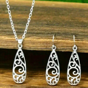 NWOT Exquisite Hollow Water Drop Necklace and Earrings